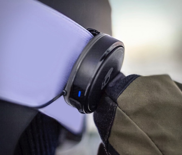 skullcandy-vert-earbuds-4.jpg | Image