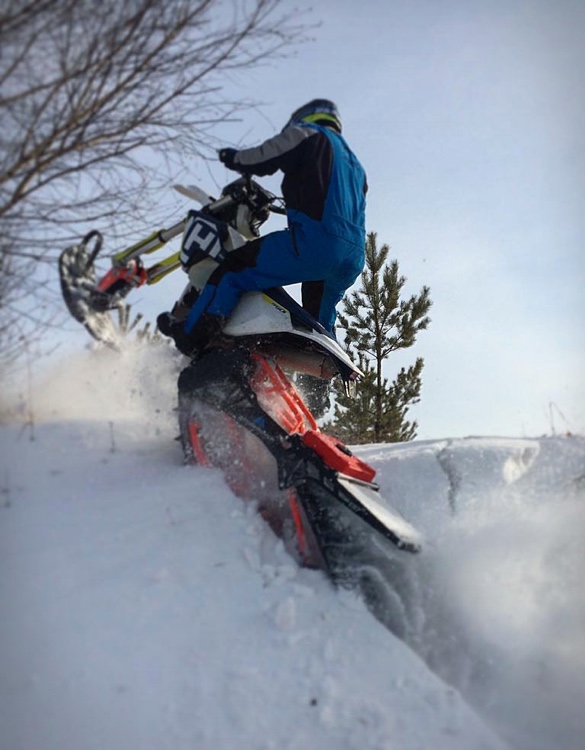 snowrider-dirt-bike-snow-kit-6a.jpg