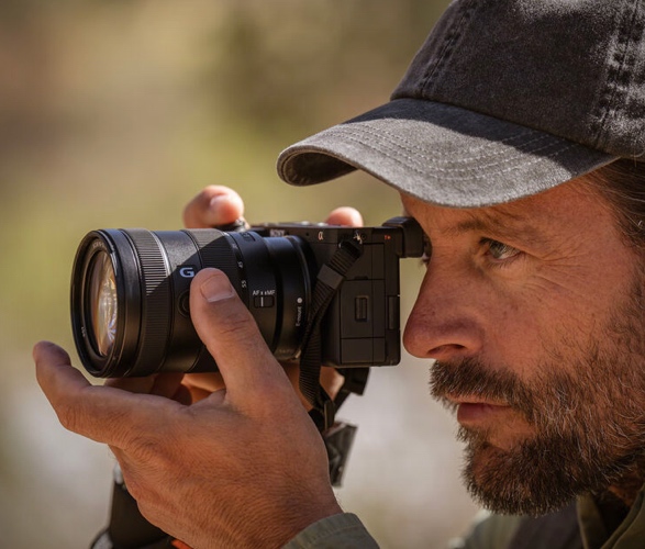 sony-a6700-mirrorless-camera-6.jpg