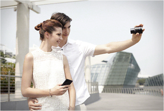 sony-smartphone-attachable-lens-style-camera-6.jpg