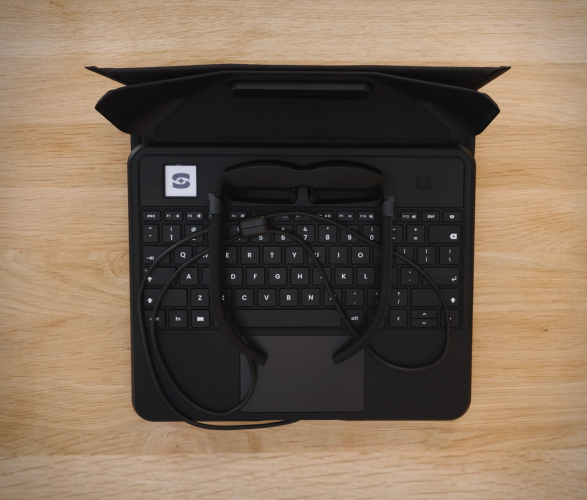 spacetop-ar-laptop-3.jpg | Image
