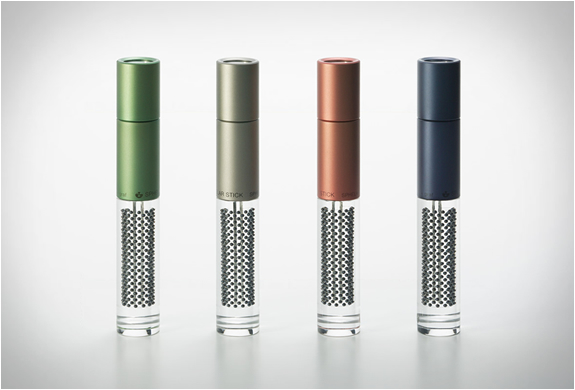 sphelar-solar-flashlight-10.jpg