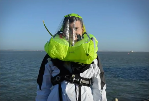 spinlock-auto-inflating-vest-4.jpg | Image
