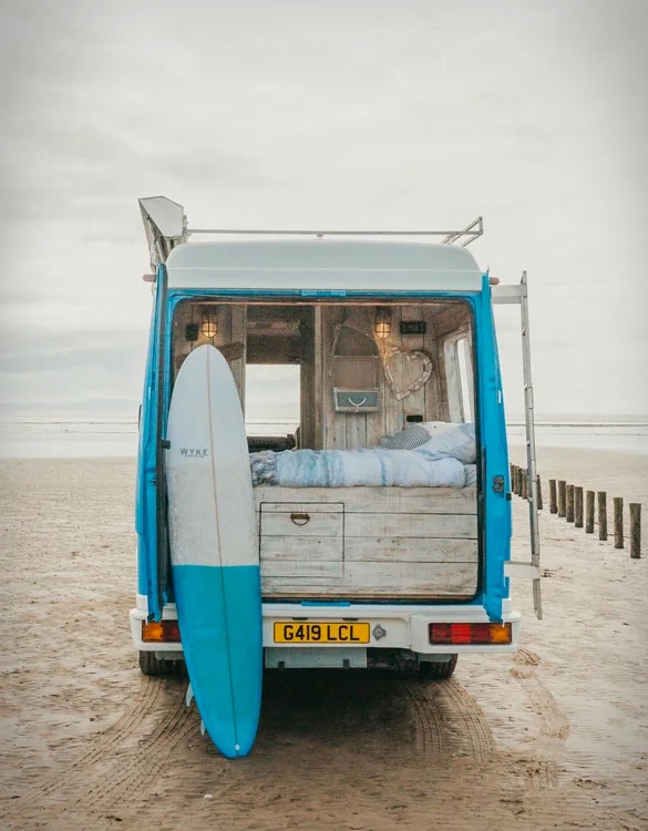 supertramped-camper-van-18.jpg