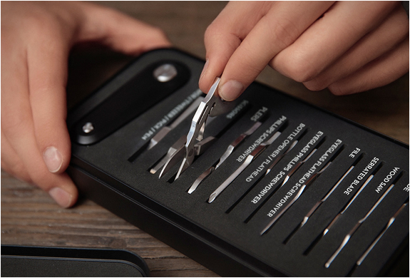switch-customizable-pocket-knife-3.jpg | Image