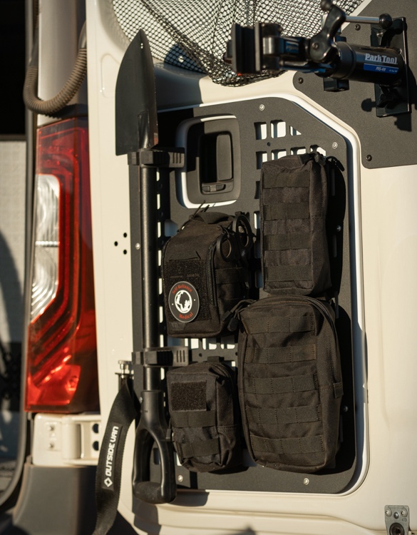 tails-biking-camper-van-11.jpg