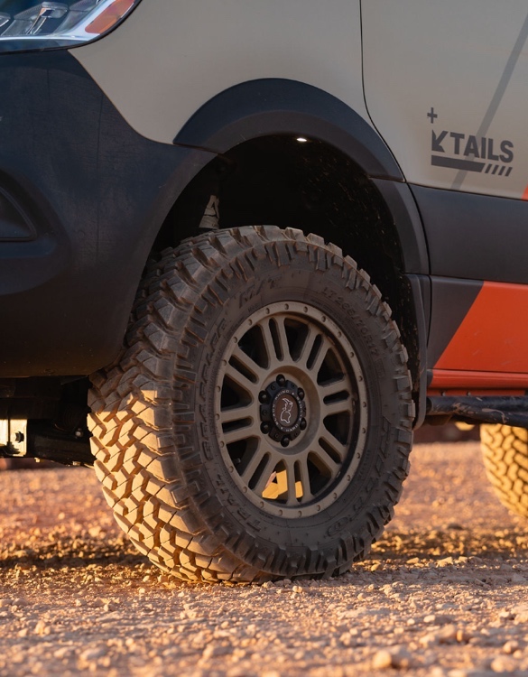tails-biking-camper-van-13new.jpg