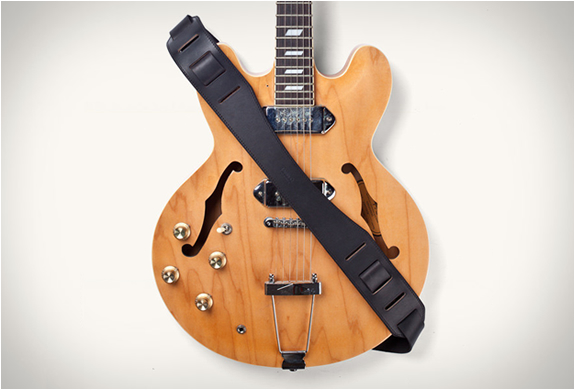 tanner-goods-guitar-strap-7.jpg