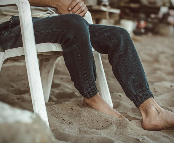 taylor-stitch-apres-pants-shorts-2.jpg | Image