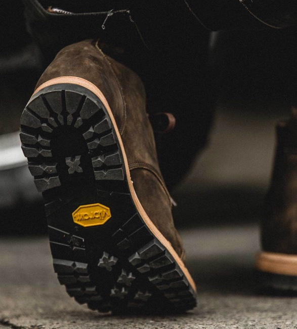 taylor-stitch-espresso-grizzly-moto-boot-4.jpg | Image