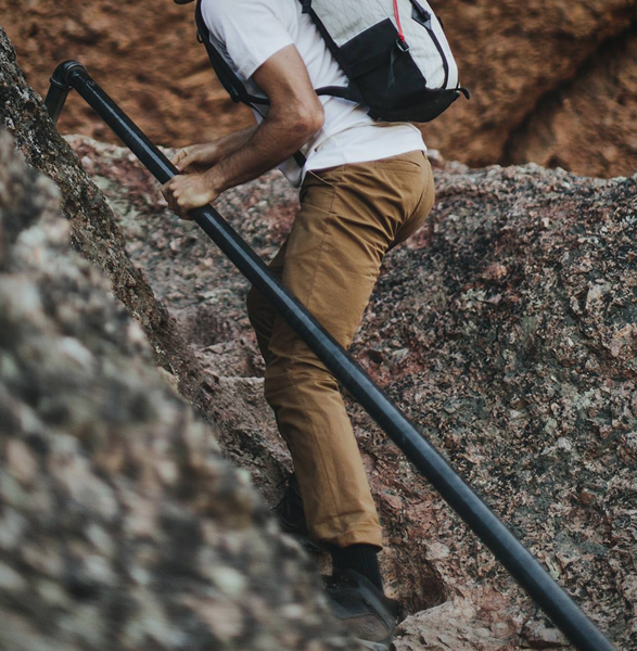 taylor-stitch-travel-chino-6.jpg