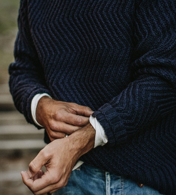 taylor-stitch-wave-sweater-2.jpg | Image