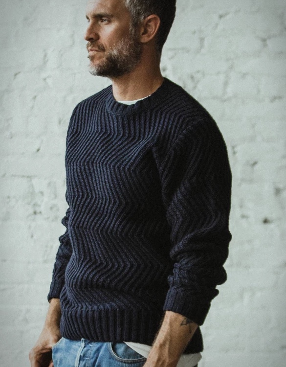 taylor-stitch-wave-sweater-4.jpg | Image