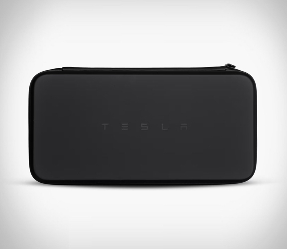 tesla-caraokemic-3.jpeg | Image