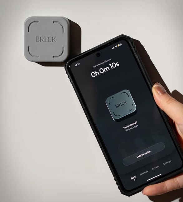 the-brick-phone-access-blocker-device-2.jpg | Image
