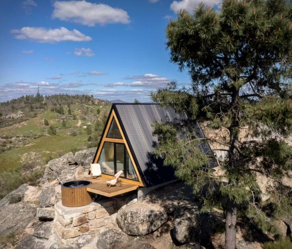 the-vagar-mountain-shelters-1.jpg | Image