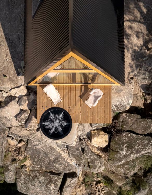 the-vagar-mountain-shelters-10.jpg | Image