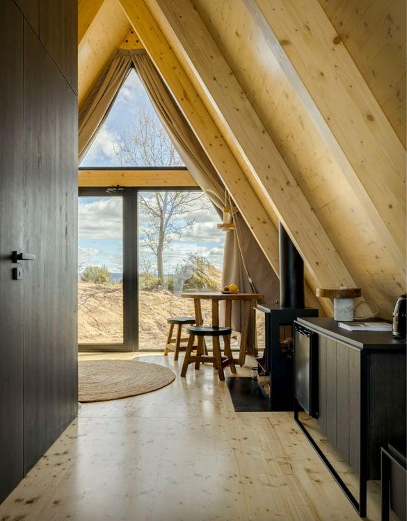 the-vagar-mountain-shelters-4.jpg | Image