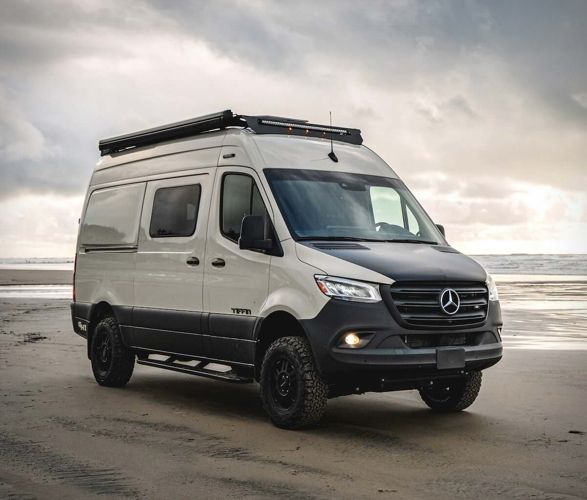tiffin-gh1-adventure-van-1.jpg | Image