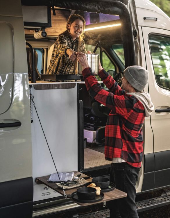 tiffin-gh1-adventure-van-4.jpg