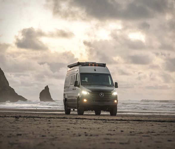 tiffin-gh1-adventure-van-9.jpg