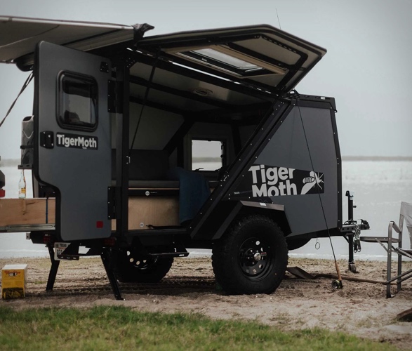 tiger-moth-camper-10.jpg