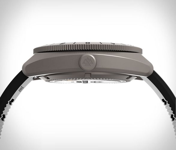 timex-expedition-gmt-titanium-5.jpg | Image