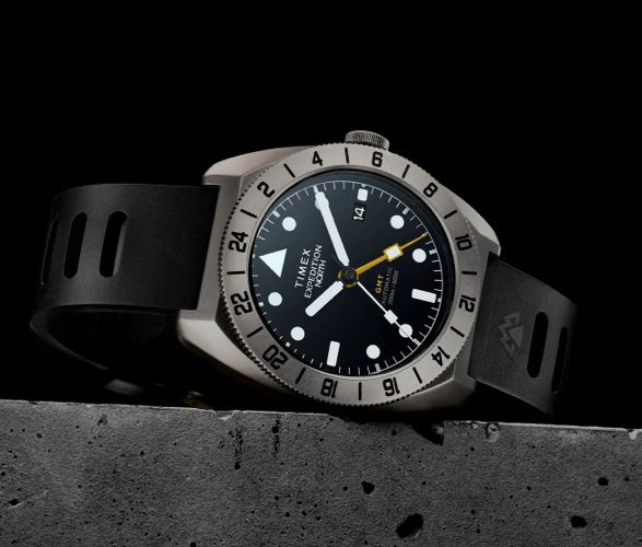 timex-expedition-gmt-titanium-7.jpg