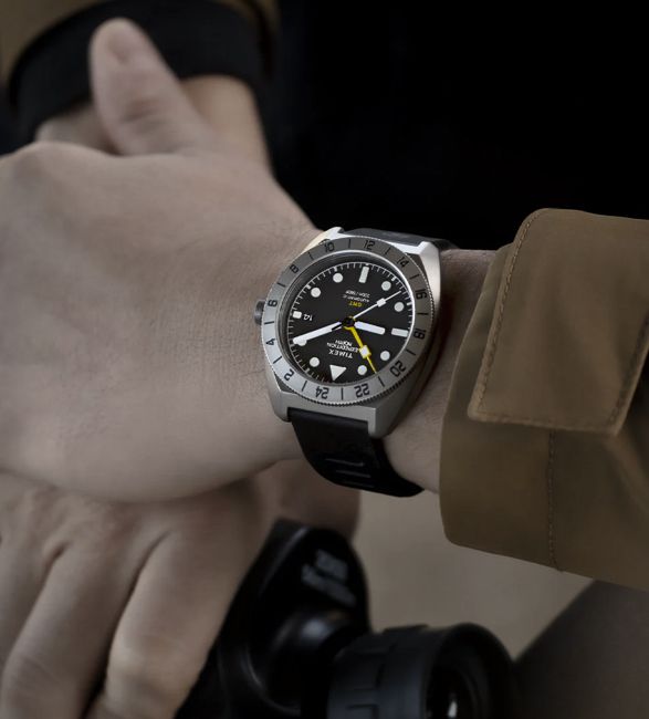 timex-expedition-gmt-titanium-8.jpg