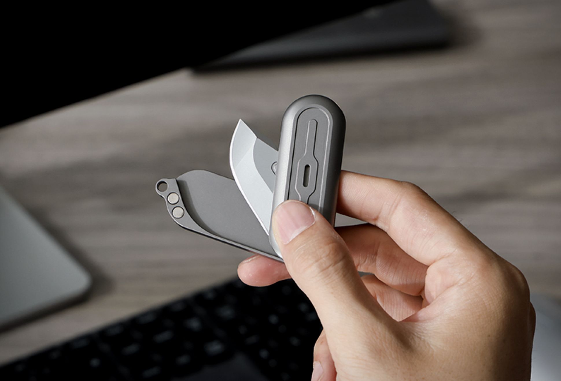 The TiNova II Packs Real Utility into a Keychain Sized Knife | Image