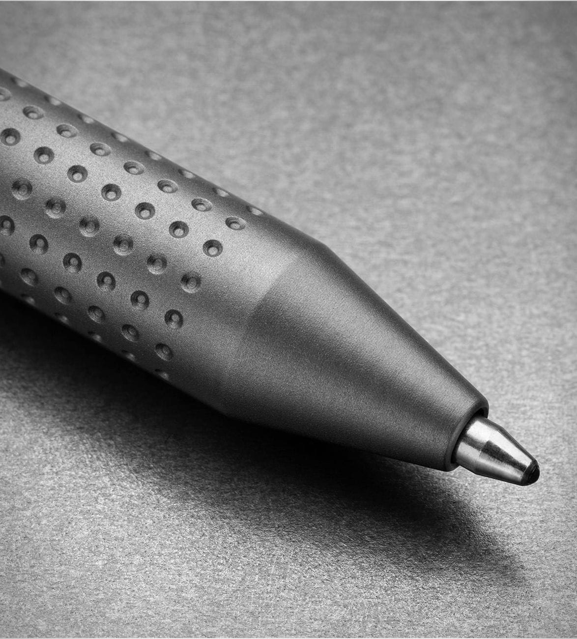 tjb-kent-bolt-action-titanium-pen-3.jpg | Image