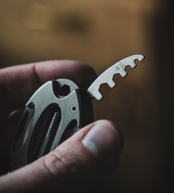 toolfob-titanium-multitool-7.jpg