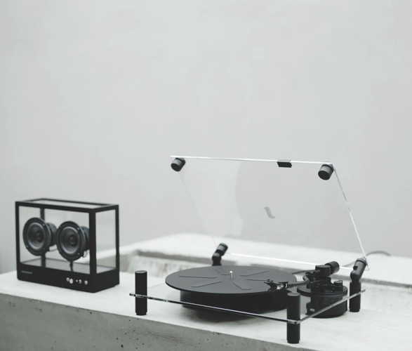 transparent-turntable-5.jpg | Image