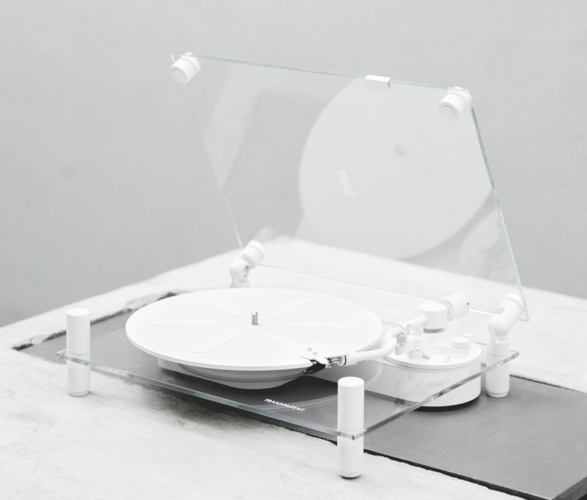 transparent-turntable-7new.jpg