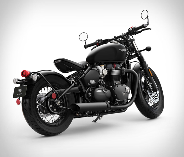 triumph-bonneville-bobber-black-6.jpg