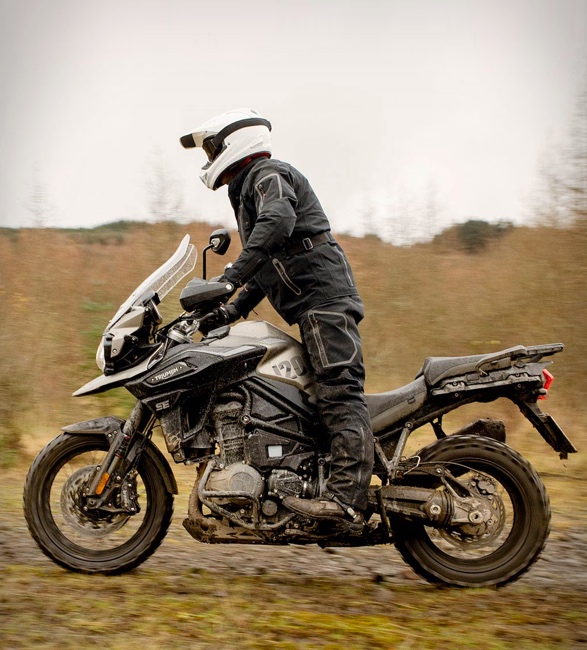 triumph-tiger-1200-desert-and-alpine-editions-6.jpg