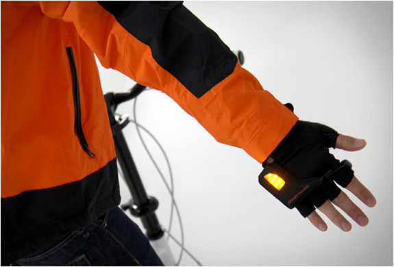 turn-signal-gloves-doppelganger-3.jpg | Image
