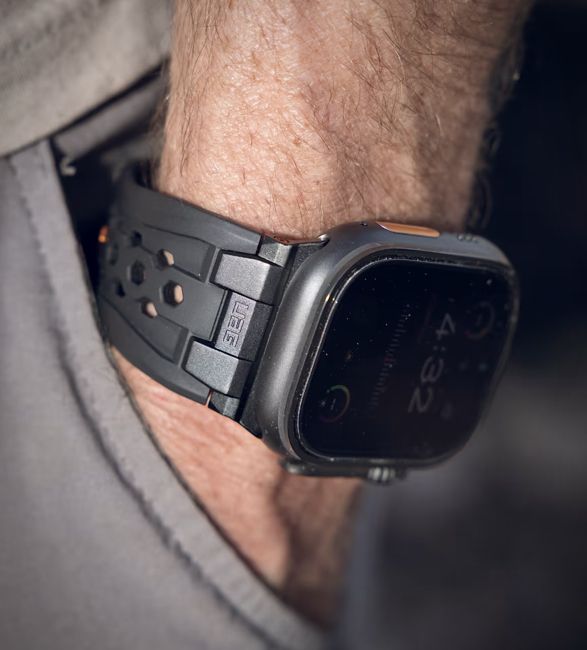 uag-apple-watch-ultra-monarch-strap-3.jpg | Image