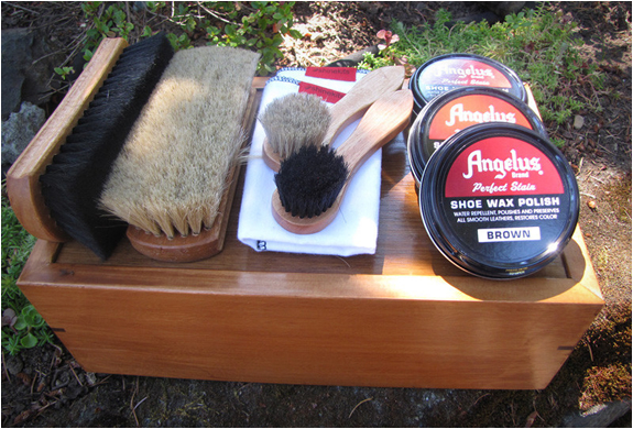 ultimate-shoe-shine-kit-2.jpg | Image