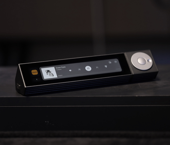 ultrabar-x-modular-desktop-smart-hub-5.jpg | Image