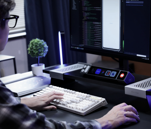 ultrabar-x-modular-desktop-smart-hub-6.jpg | Image