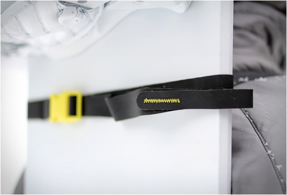 ultralight-snowboard-carry-system-3.jpg | Image