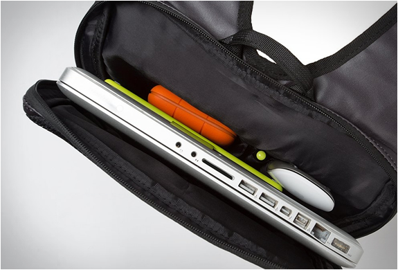 under-the-jack-laptop-bag-4.jpg | Image
