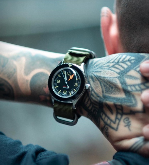 undone-basecamp-watch-7.jpg