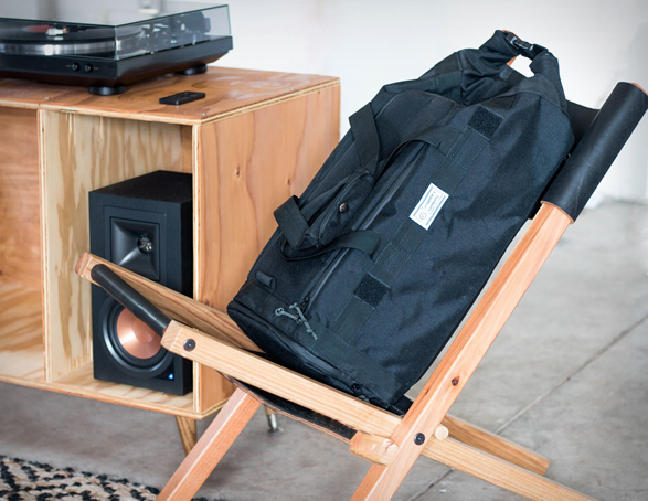 unsettle-commuter-duffle-bag-3.jpg | Image