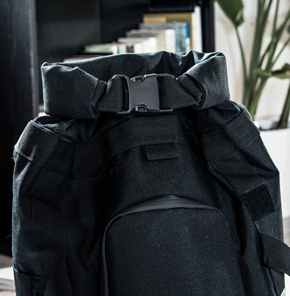 unsettle-commuter-duffle-bag-7.jpg