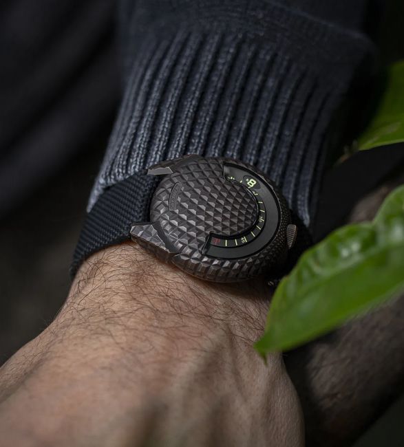 urwerk-ur-101-t-rex-5.jpg | Image