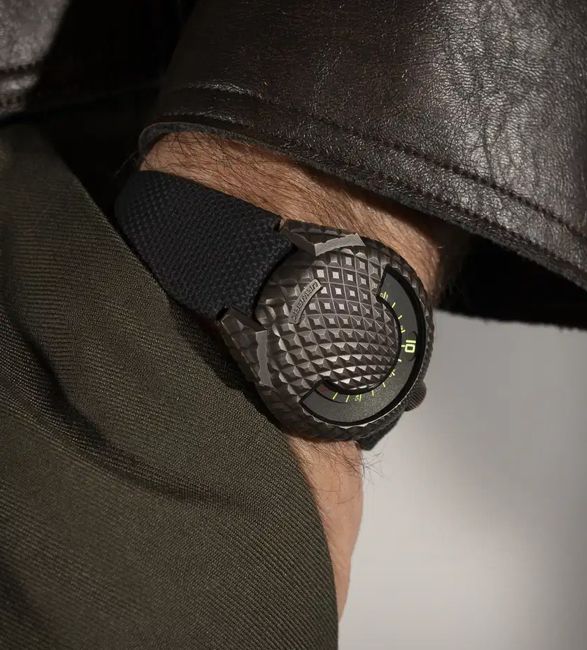 urwerk-ur-101-t-rex-6.jpg