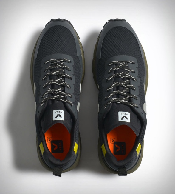 veja-dekkan-alveomesh-trail-sneakers-3.jpg | Image