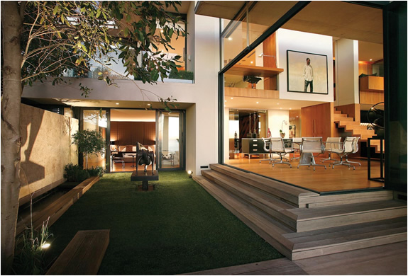 victoria-73-saota-2.jpg | Image